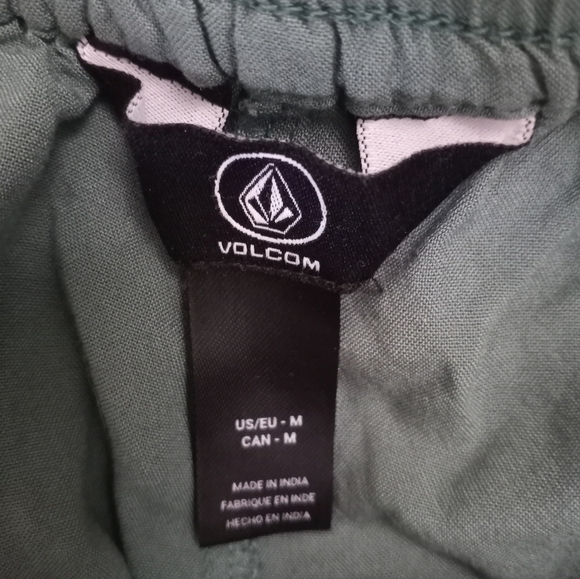 Volcom Y2KTeal Green Blue Silky Boxer Style Board Shorts With Side Slash Pockets - Picture 4 of 4